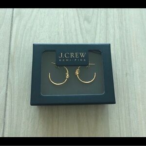 Jcrew NWT NWB demi fine 14k gold plated knot hoop earrings